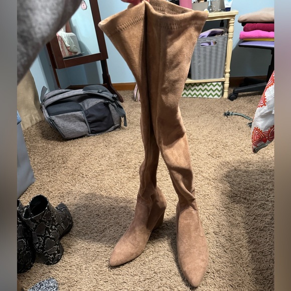 Over the Knee Thigh High Suede Boots - Picture 6 of 7